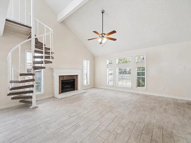5715 S Magazine Cir — Photo 7