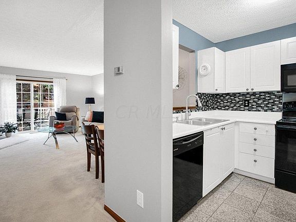 2nd image of 190 Glenkirk Dr #101B