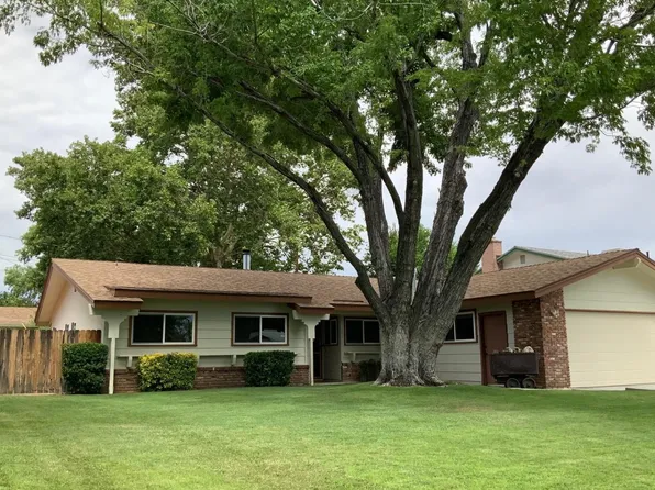 222 Wildrose Ln, Bishop, CA 93514