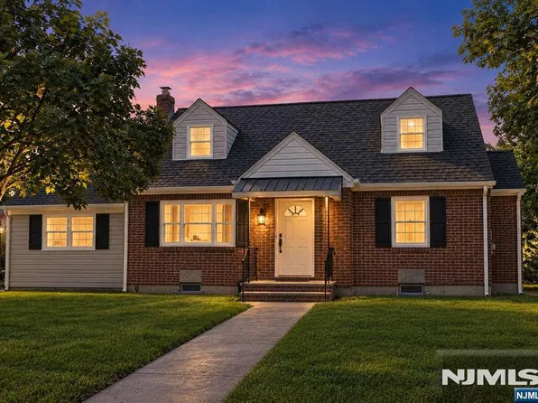 41 Locust Avenue, Emerson, NJ 07630