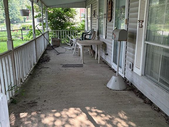 3rd image of 705 North St
