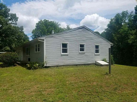 4th image of 362 Happy Hills Ln