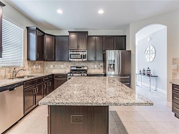 3rd image of 8507 May Port Ct
