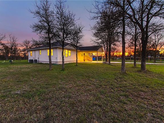 2nd image of 255 Monterrey Hills Dr