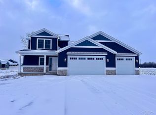 2524 Limerick Dr, Bay City, MI 48706