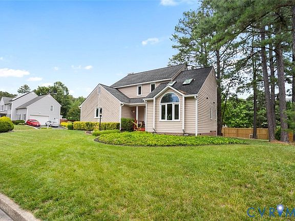4th image of 2711 Robson Ct