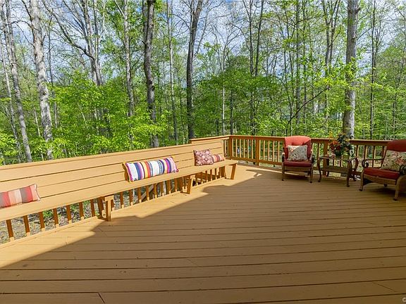 4th image of 906 Meadowcreek Dr