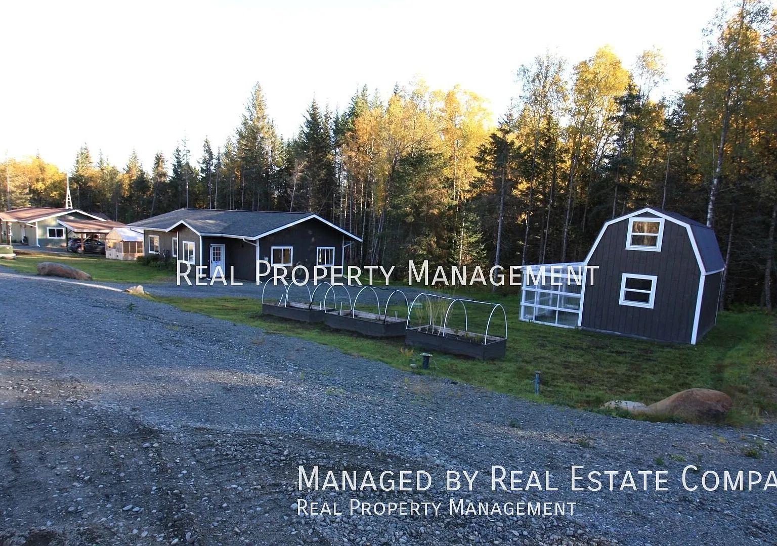 Single-family Home in the heart of Homer — Photo 4