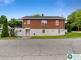 1901 Willow Park Rd, Bethlehem, PA 18020