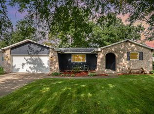 476 E Dawn Dr, Freeland, MI