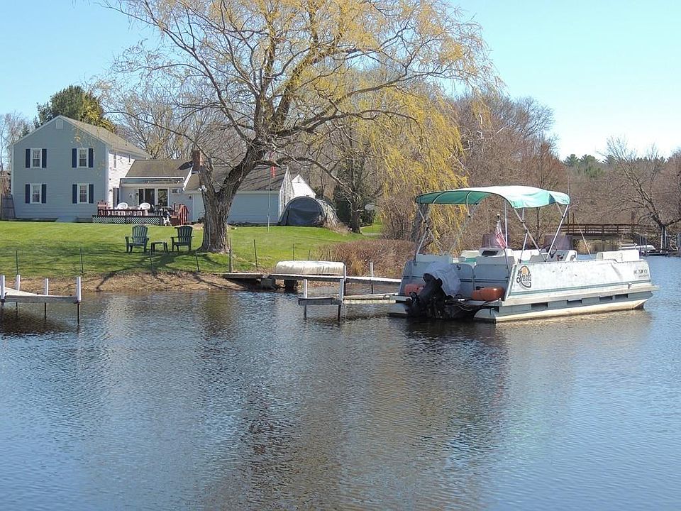 1st image of 6 Parkhurst Dr