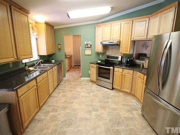 3rd image of 5343 Emeraldwood Dr