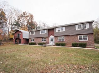 35 Newton Rd APT 1, Plaistow, NH 03865