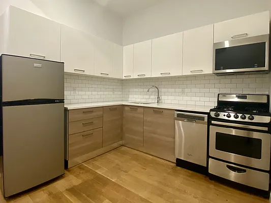 Rented by Compass | media 43