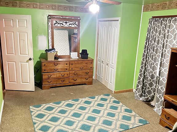5th image of 265 Byrds Ln