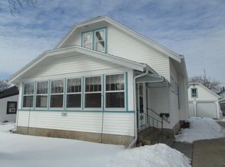 150 Wilson Ave, Waukesha, WI 53186