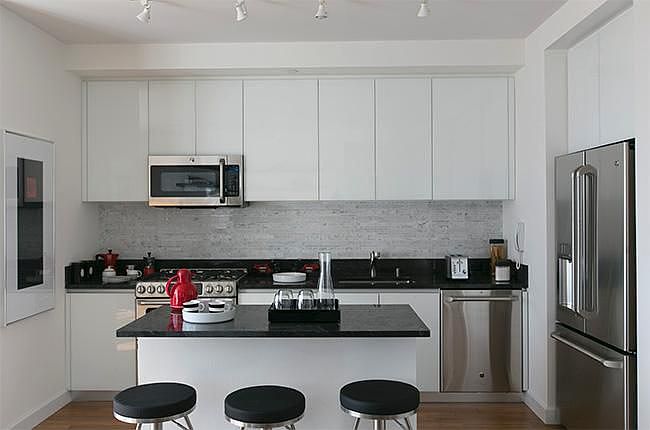 1st image of 160 W 62nd St APT 27B