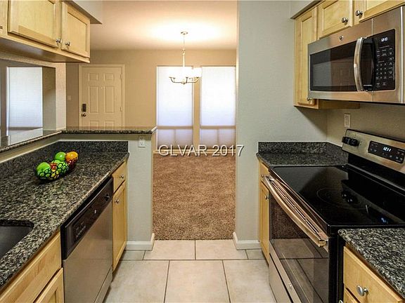 5th image of 730 Oakmont Ave Unit 910