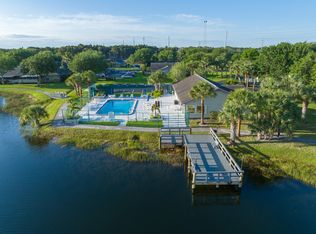 4041 NW Cinnamon Tree Cir, Jensen Beach, FL 34957