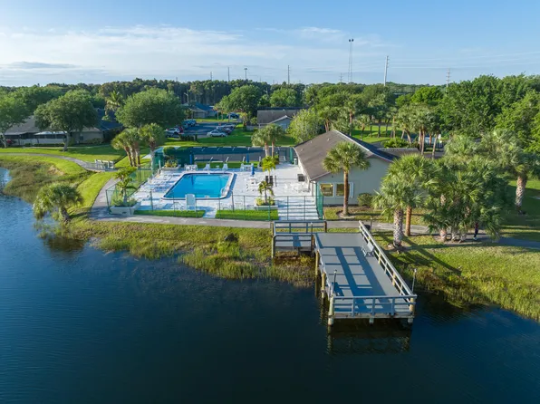 4041 NW Cinnamon Tree Cir, Jensen Beach, FL 34957