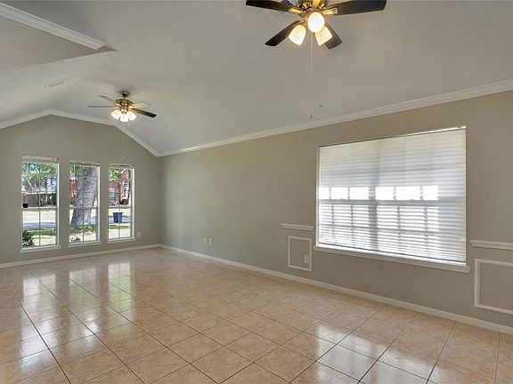 3rd image of 1243 Hunter Wood Dr