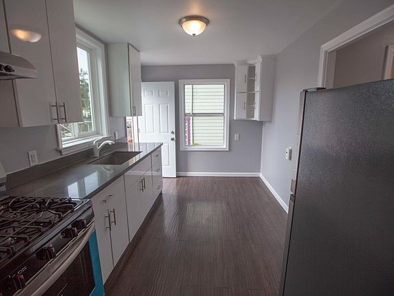 4th image of 442 San Diego Ave #A