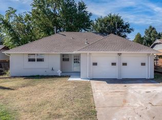 5412 NW 65th St, Warr Acres, OK 73132