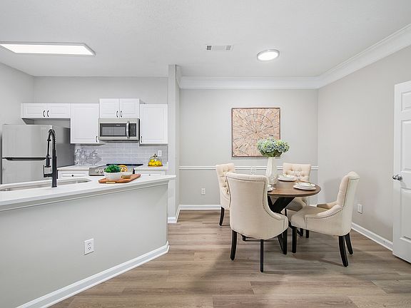 3rd image of 100 Mary Rose Ln #1101