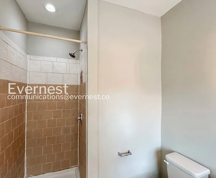 1304 Oakwood Ave — Photo 16