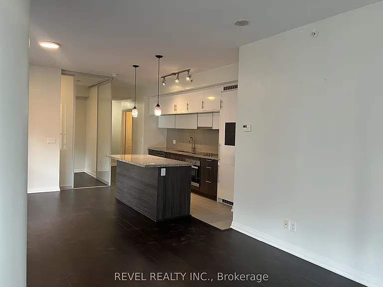 8 Mercer St #405 — Photo 3