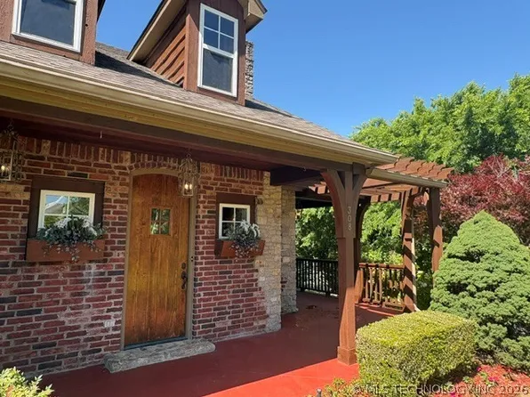 308 Waterford St, Catoosa, OK 74015