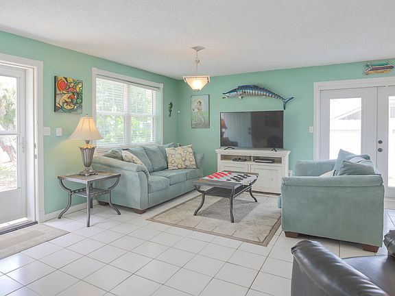 5th image of 82 River Beach Dr