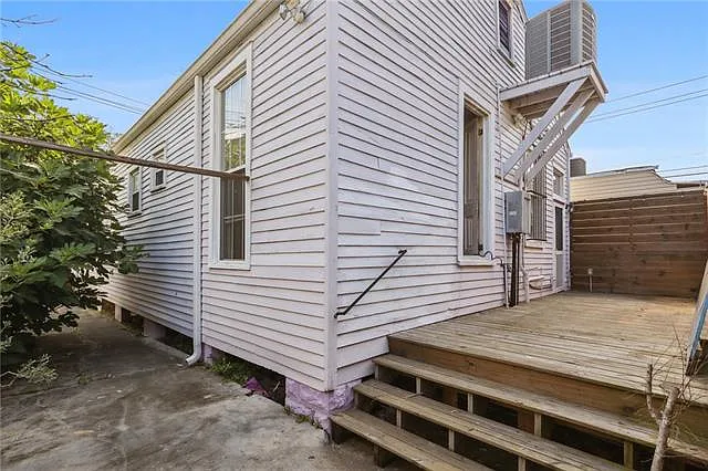 3804 Banks St — Photo 15