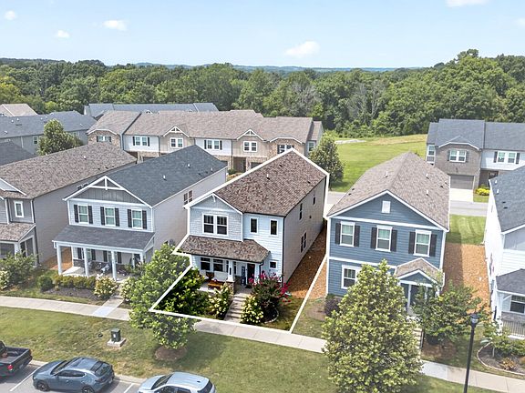 3rd image of 656 Taylor Bend Rd