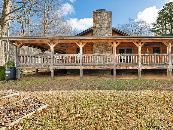 4th image of 398 Heggie Ln