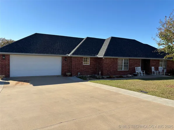 273 Ridgecrest Rd, Colbert, OK 74733