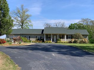 390 Jay St, Big sandy, TN 38221