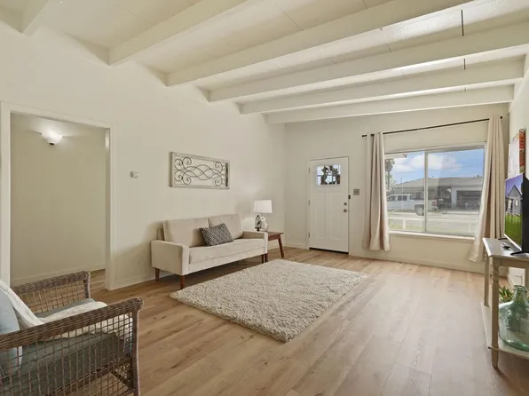 1431 S School St, Lodi, CA 95240