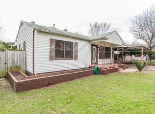 2718 Falls Dr, Dallas, TX 75211