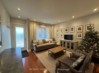 24 Berkshire Ave #1A, Toronto, ON M4M2Z5
