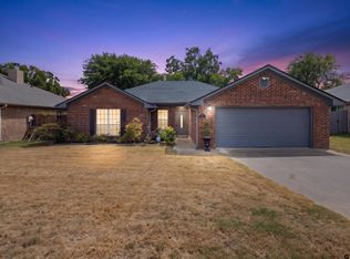 107 Collin Dr, Chandler, TX 75758
