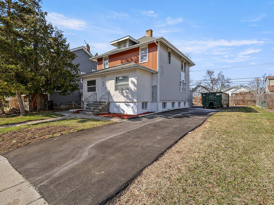 1st image of 425 Vester St #1