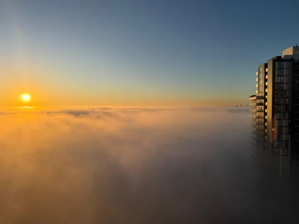 13325 102a Ave #2515, Surrey, BC V3T 0J5