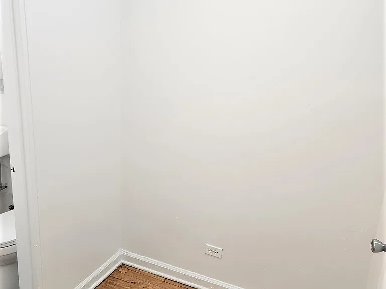 2102 Holland Ave #1D — Photo 10