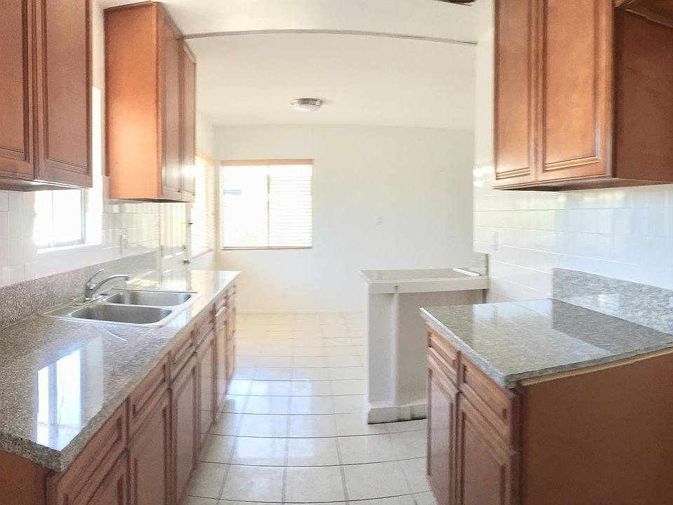 1st image of 13805 Cerise Ave #3