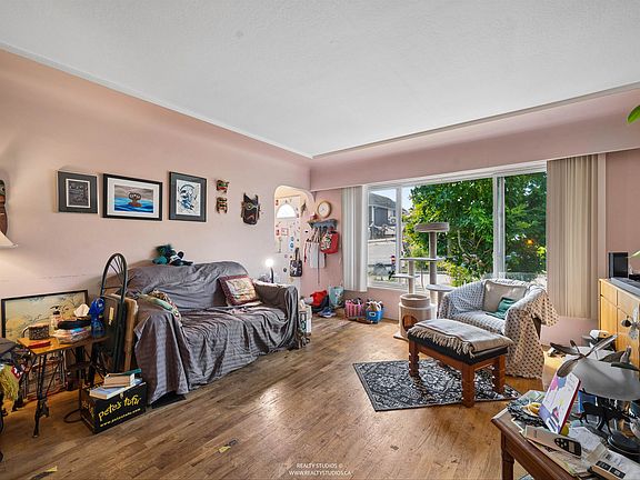 5th image of 2231 E 25th Ave