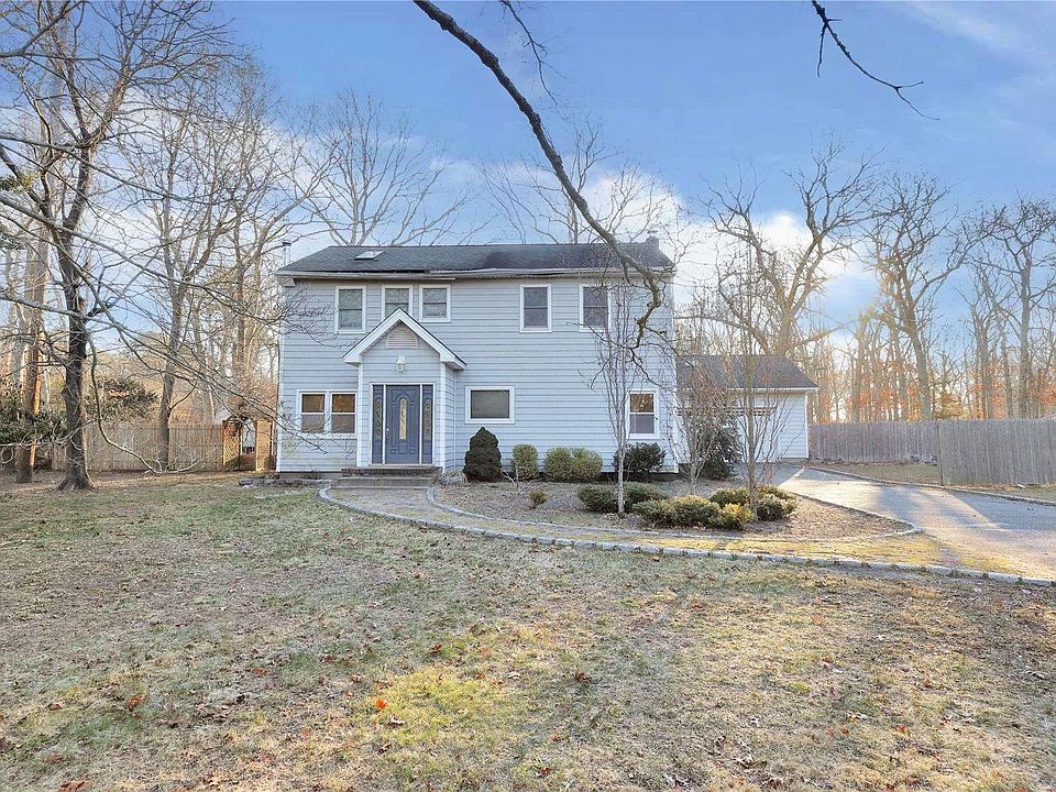 1st image of 70 Oakwood Drive