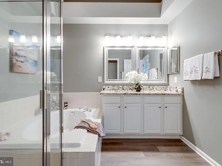 6485 Sutcliffe Dr — Photo 42