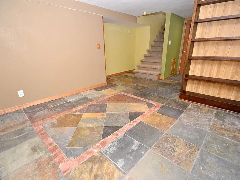 1927 County Road D W — Photo 12