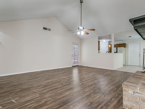 4th image of 5722 Larkdale Dr